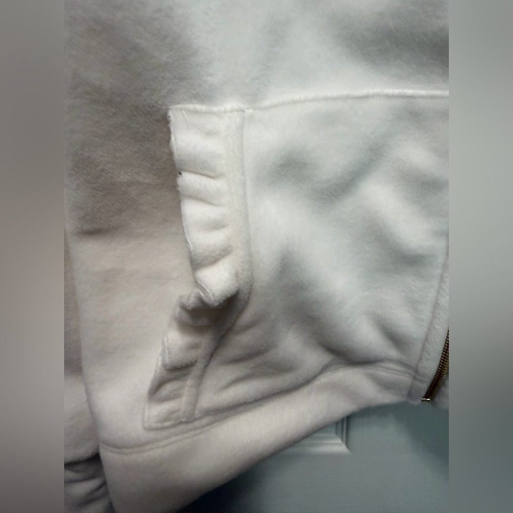 NWT Lilly Pulitzer Cabello Fleece Zip-Up in Color Coconut - Picture 3 of 8